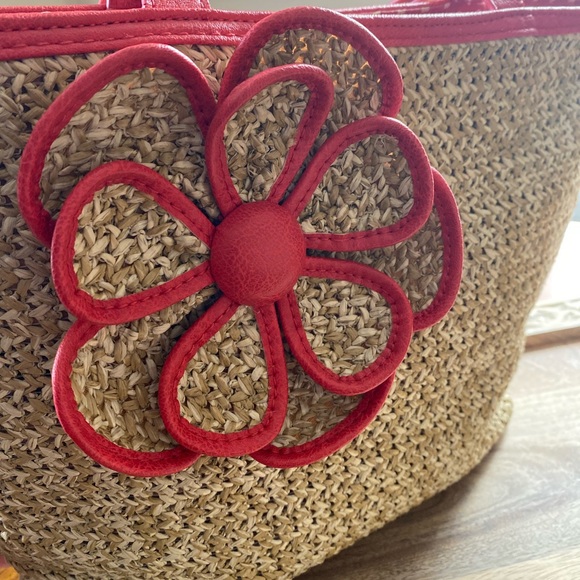 Retro Bueno Woven Straw Handbag - Picture 3 of 10